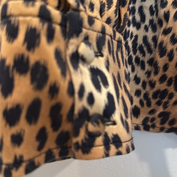 ST. JOHN animal print blouse/shirts - Picture 2 of 6